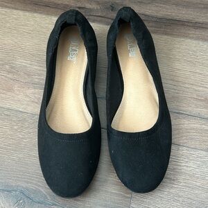 Brash Black Slip on dress shoes with small heel Size 9 worn once